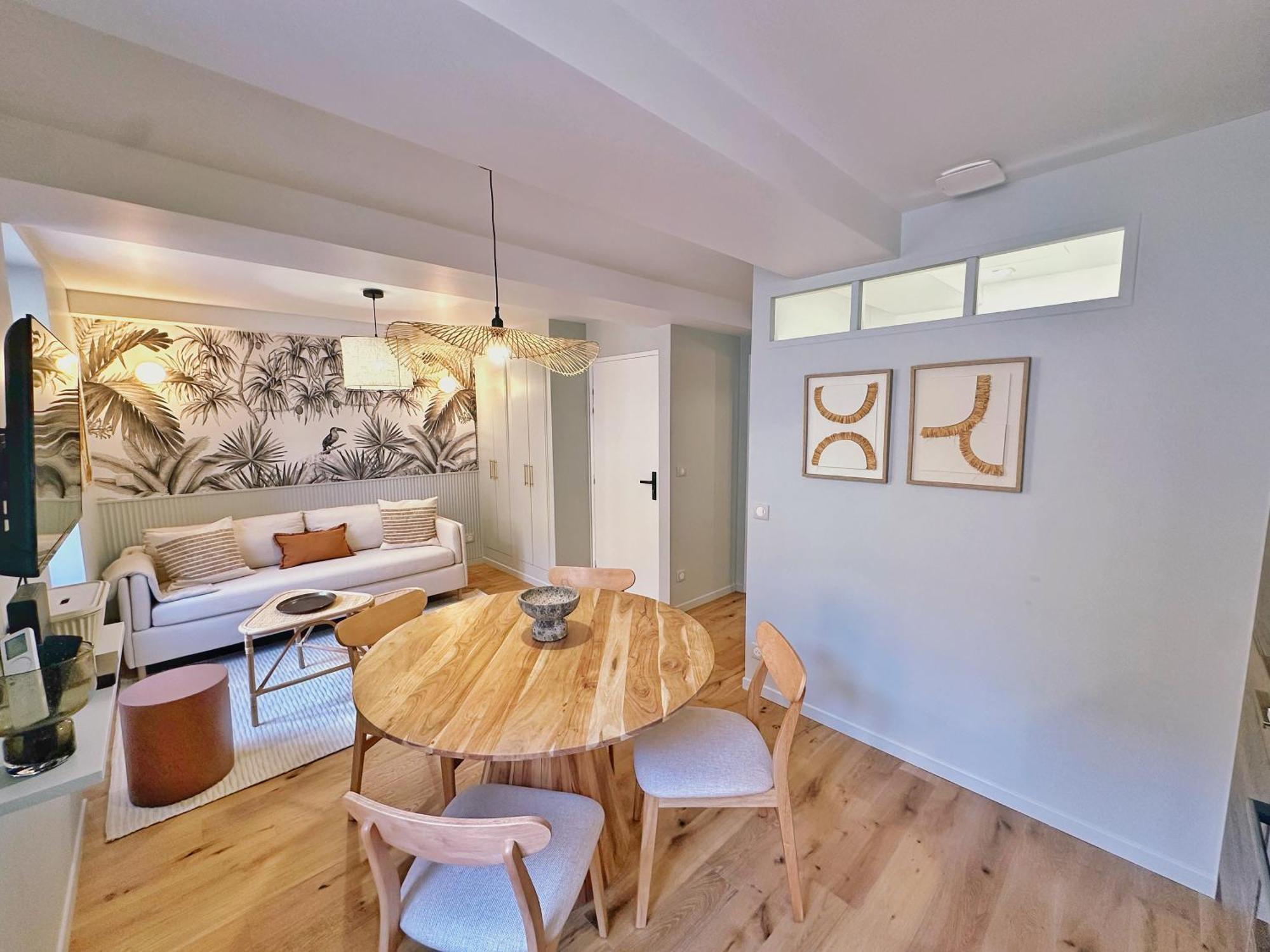 La Maison Cavet 5 Appartements De Standing Au Coeur Du Village Sanary-sur-Mer Luaran gambar